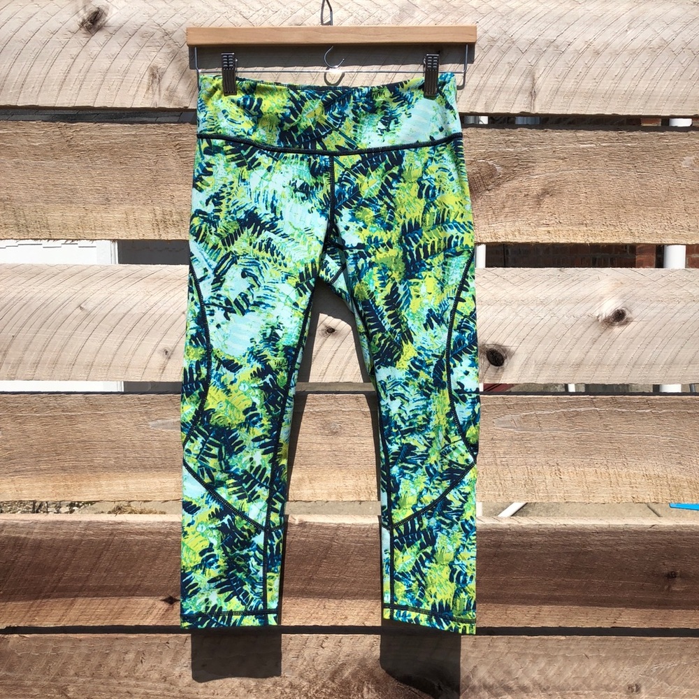 Zella Crops